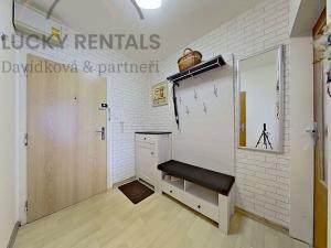 Pronájem bytu 2+kk, Praha - Prosek, Litoměřická, 42 m2