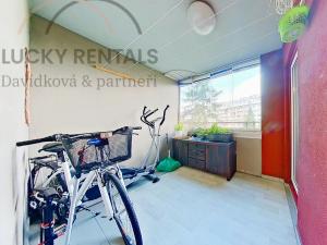 Pronájem bytu 2+kk, Praha - Prosek, Litoměřická, 42 m2