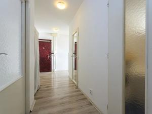 Pronájem bytu 3+kk, Praha - Kobylisy, Mirovická, 68 m2