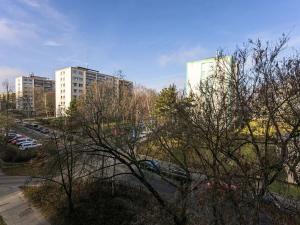 Pronájem bytu 3+kk, Praha - Kobylisy, Mirovická, 68 m2