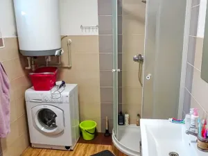 Prodej komerční nemovitosti, Střemy, 410 m2