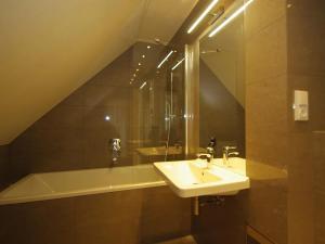 Pronájem bytu 2+kk, Praha - Vinohrady, Slezská, 72 m2