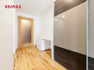 Prodej bytu 1+kk, Praha - Žižkov, Malešická, 59 m2