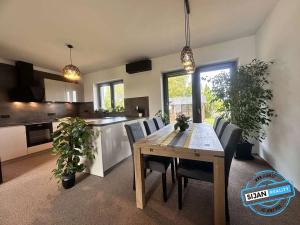 Prodej rodinného domu, Choltice, Na Hlásku, 166 m2