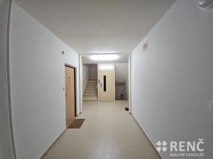 Prodej bytu 3+1, Hodonín, nám. Osvobození, 69 m2