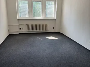 Pronájem kanceláře, Praha - Žižkov, U zásobní zahrady, 476 m2