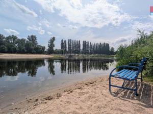 Prodej chaty, Káraný, 85 m2