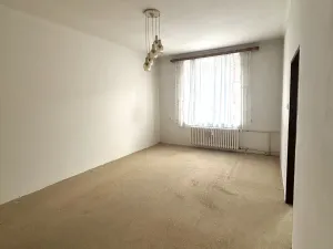 Prodej bytu 3+1, Plzeň, Raisova, 86 m2