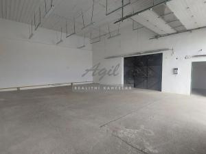 Pronájem skladu, Holubice, 320 m2