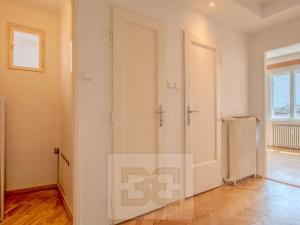 Pronájem bytu 3+1, Praha - Vinohrady, Písecká, 101 m2