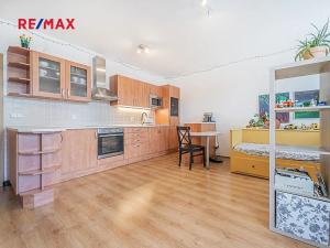 Prodej bytu 1+kk, Praha - Černý Most, Dobrovolného, 32 m2