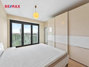 Prodej bytu 2+kk, Praha - Žižkov, Olšanská, 80 m2