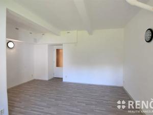 Pronájem bytu 2+kk, Brno, Staňkova, 43 m2