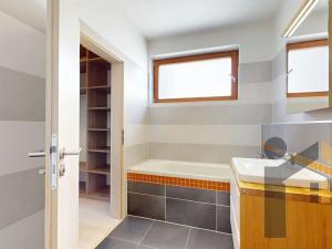 Prodej bytu 3+kk, Praha - Stodůlky, Márova, 71 m2
