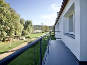 Pronájem rodinného domu, Kamýk nad Vltavou, 550 m2