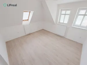 Pronájem bytu 3+kk, Liberec, nám. Tržní, 79 m2