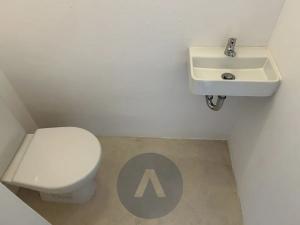 Pronájem obchodního prostoru, Brno, Skácelova, 34 m2