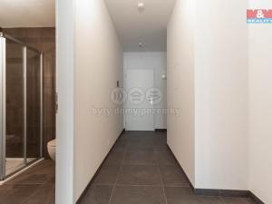 Pronájem bytu 1+kk, Praha, Českobrodská, 36 m2