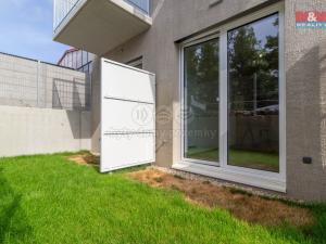 Pronájem bytu 1+kk, Praha, Českobrodská, 36 m2