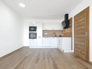 Prodej bytu 2+kk, Hluboká nad Vltavou, Nerudova, 48 m2