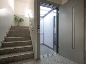 Prodej bytu 2+kk, Hluboká nad Vltavou, Nerudova, 48 m2