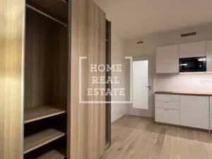 Prodej bytu 1+kk, Praha - Smíchov, Nádražní, 29 m2