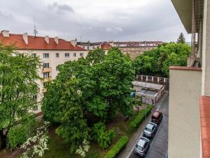 Pronájem bytu 2+kk, Praha - Vršovice, Kišiněvská, 48 m2