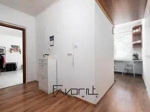 Prodej bytu 2+1, Ostrava, Břustkova, 62 m2
