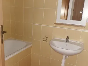 Pronájem bytu 2+kk, Praha - Černý Most, Cíglerova, 55 m2