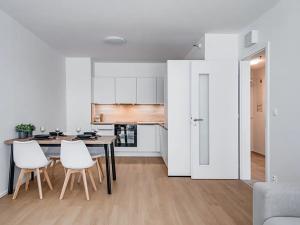 Pronájem bytu 2+kk, Praha - Vysočany, Hindlova, 52 m2