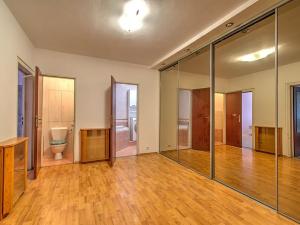 Pronájem bytu 3+1, Praha - Břevnov, Sartoriova, 129 m2