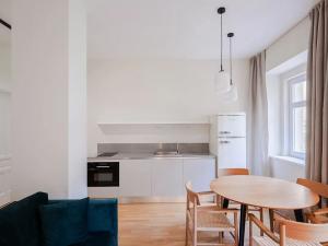 Pronájem bytu 2+kk, Praha - Vinohrady, Sázavská, 50 m2