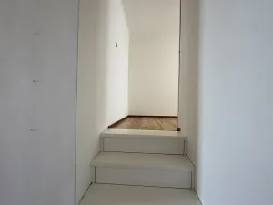 Pronájem bytu 4+kk, Praha - Vršovice, Charkovská, 74 m2