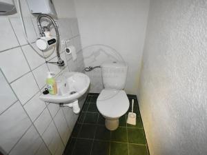 Pronájem obchodního prostoru, Jeseník, Lipovská, 75 m2