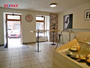 Pronájem obchodního prostoru, Praha - Karlín, Křižíkova, 90 m2