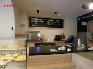 Pronájem obchodního prostoru, Praha - Karlín, Křižíkova, 90 m2