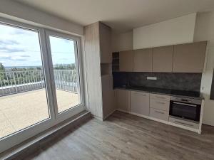 Pronájem bytu 2+kk, Praha - Hloubětín, Za černým mostem, 43 m2