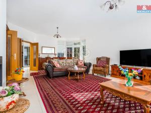 Pronájem rodinného domu, Horoměřice, Benedikta Roezla, 310 m2