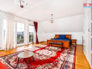 Pronájem rodinného domu, Horoměřice, Benedikta Roezla, 310 m2
