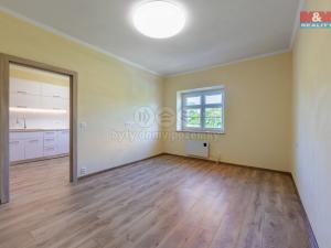 Prodej bytu 1+1, Karlovy Vary - Bohatice, U Trati, 35 m2