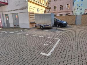 Pronájem garážového stání, Brno, Cejl, 15 m2