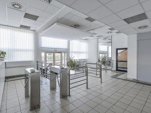 Pronájem kanceláře, Praha - Libeň, Na žertvách, 5500 m2