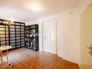 Prodej vily, Praha - Strašnice, Mrštíkova, 300 m2