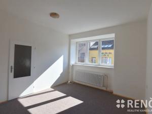 Pronájem bytu 1+1, Brno, Královopolská, 37 m2