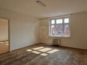 Pronájem bytu 3+kk, České Budějovice, Dukelská, 110 m2