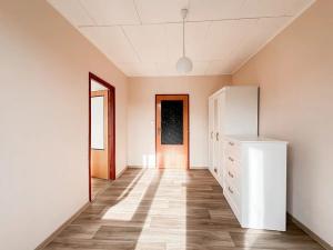 Pronájem bytu 3+1, Praha - Dejvice, Na Šťáhlavce, 70 m2