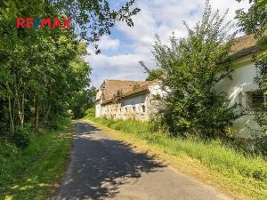 Prodej zemědělské usedlosti, Počedělice, 2500 m2