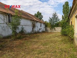 Prodej zemědělské usedlosti, Počedělice, 2500 m2