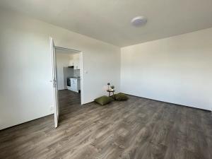 Pronájem bytu 1+1, Litvínov, Školní, 35 m2