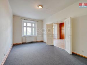 Prodej bytu 3+1, Plzeň - Jižní Předměstí, Klatovská třída, 105 m2